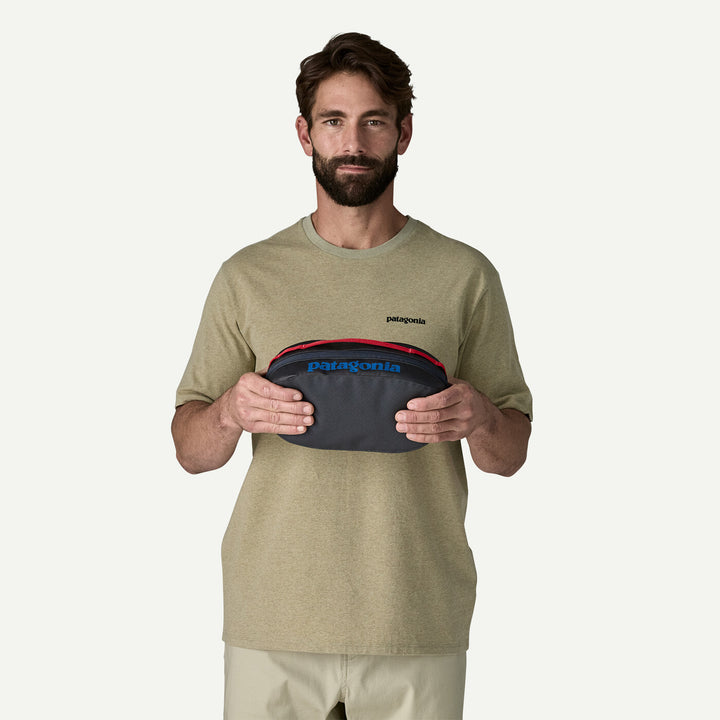 #color_smolder-blue-w-amanita-red