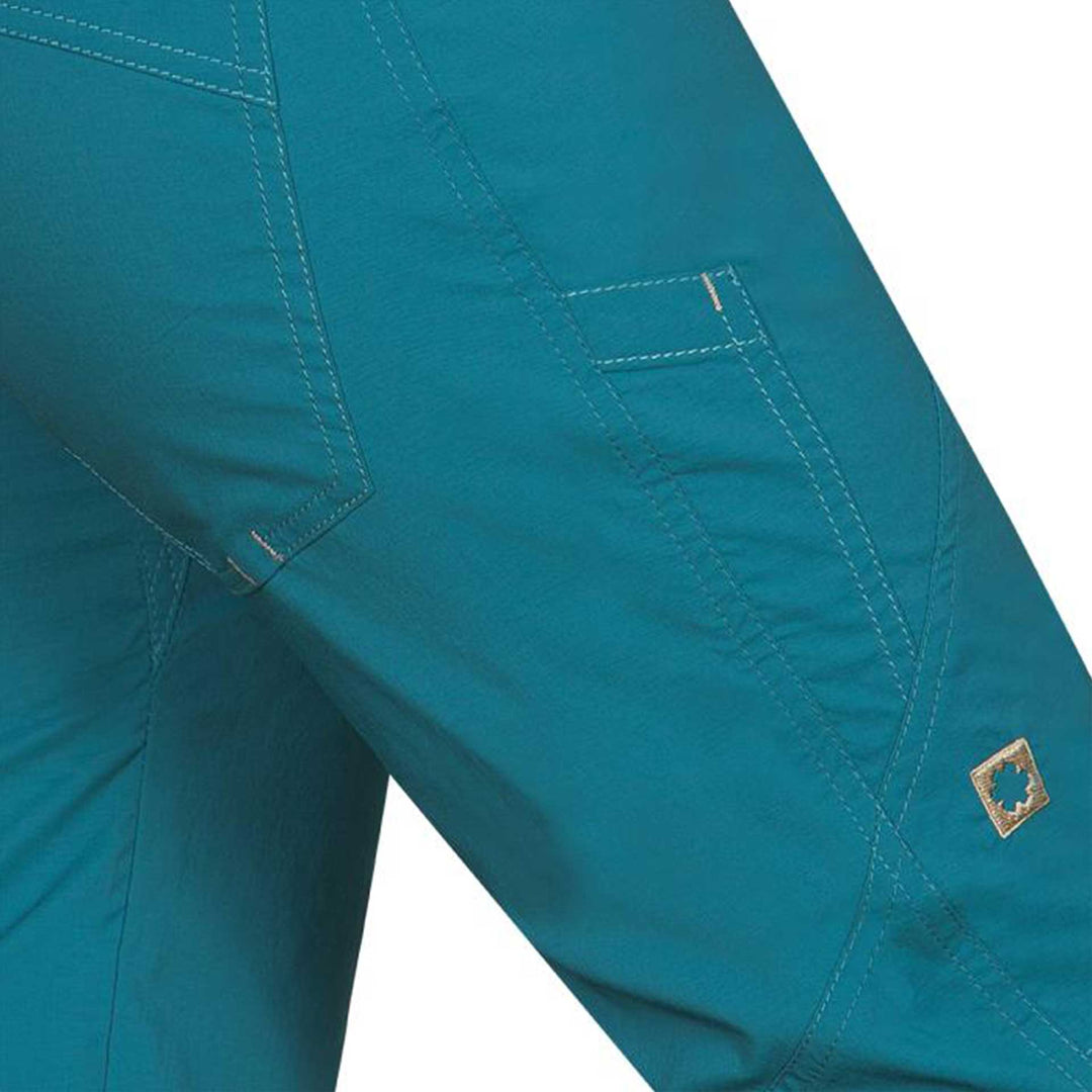 #color_turquoise-dark-lagoon