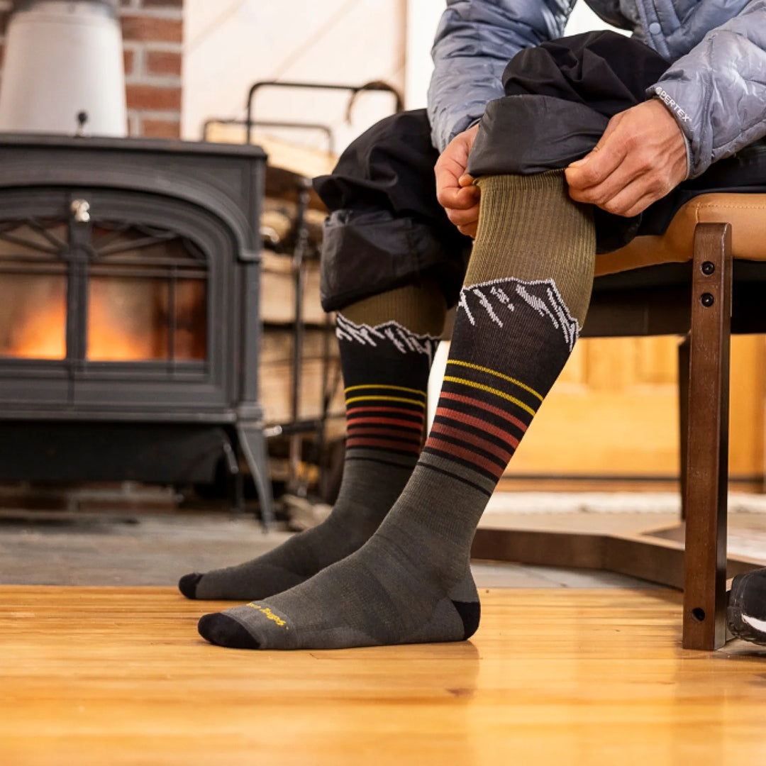 Men's Steep Lines Over-the-Calf Lightweight Ski & Snowboard Socks