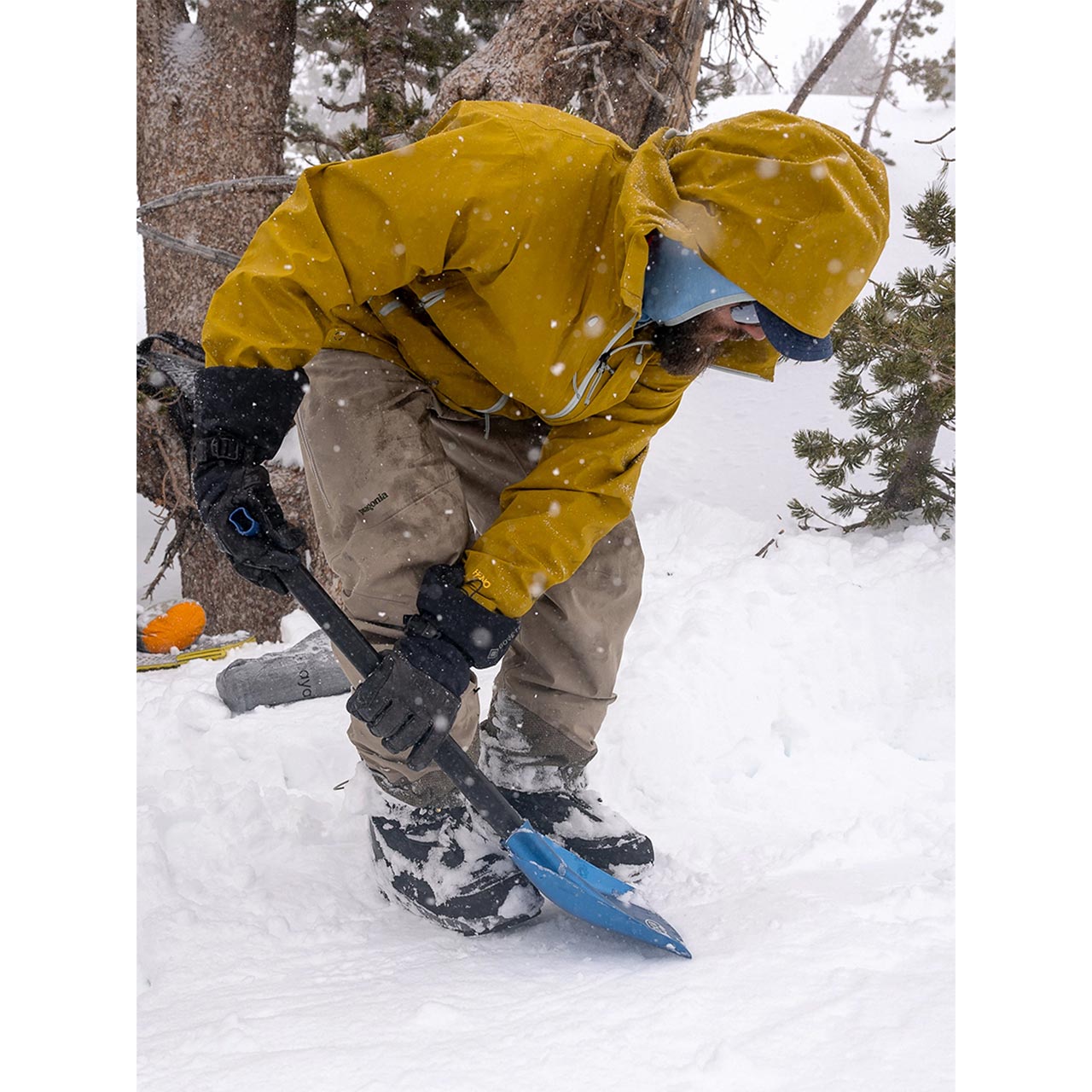 BCA Dozer 1T Shovel – Climb On Equipment