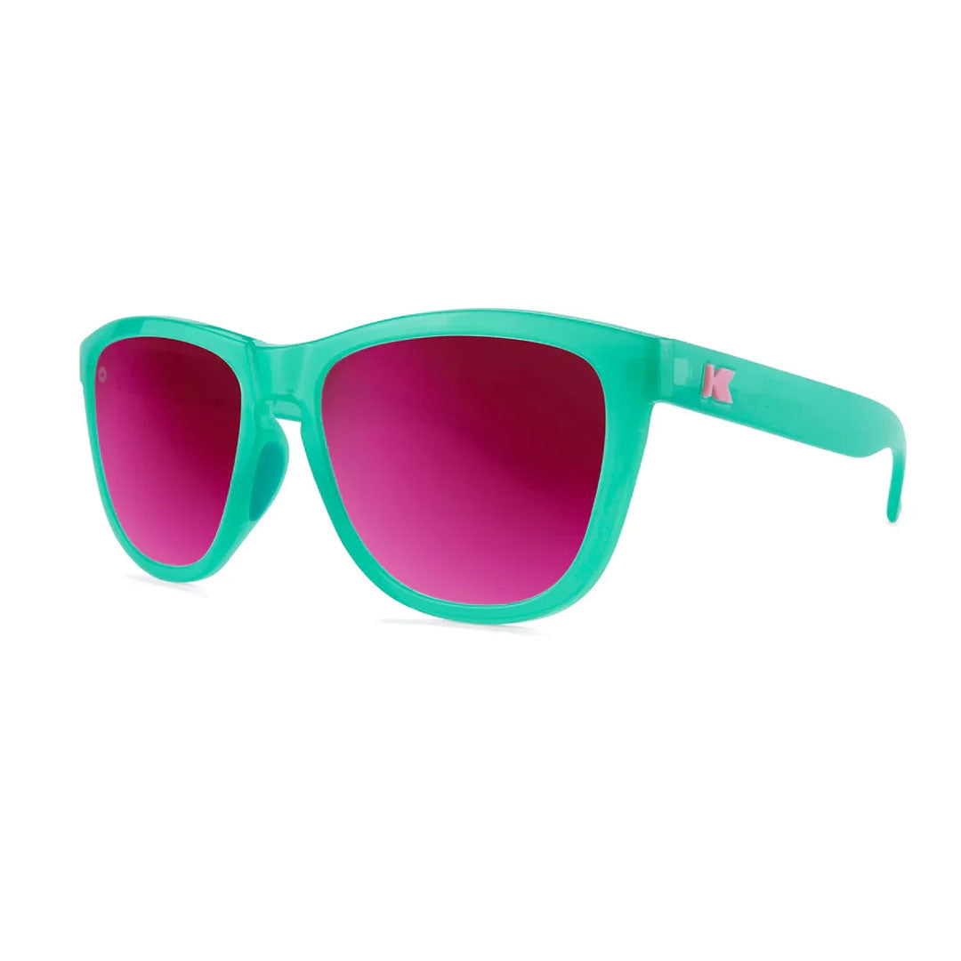 #color_aquamarine-fuchsia