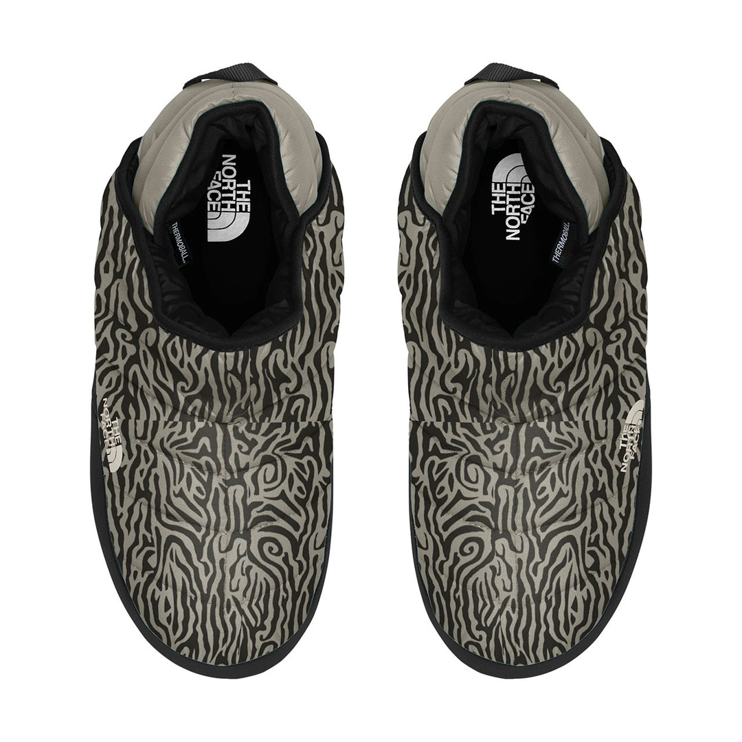 #color_clay-grey-tnf-tiger-stripe-print-tnf-black