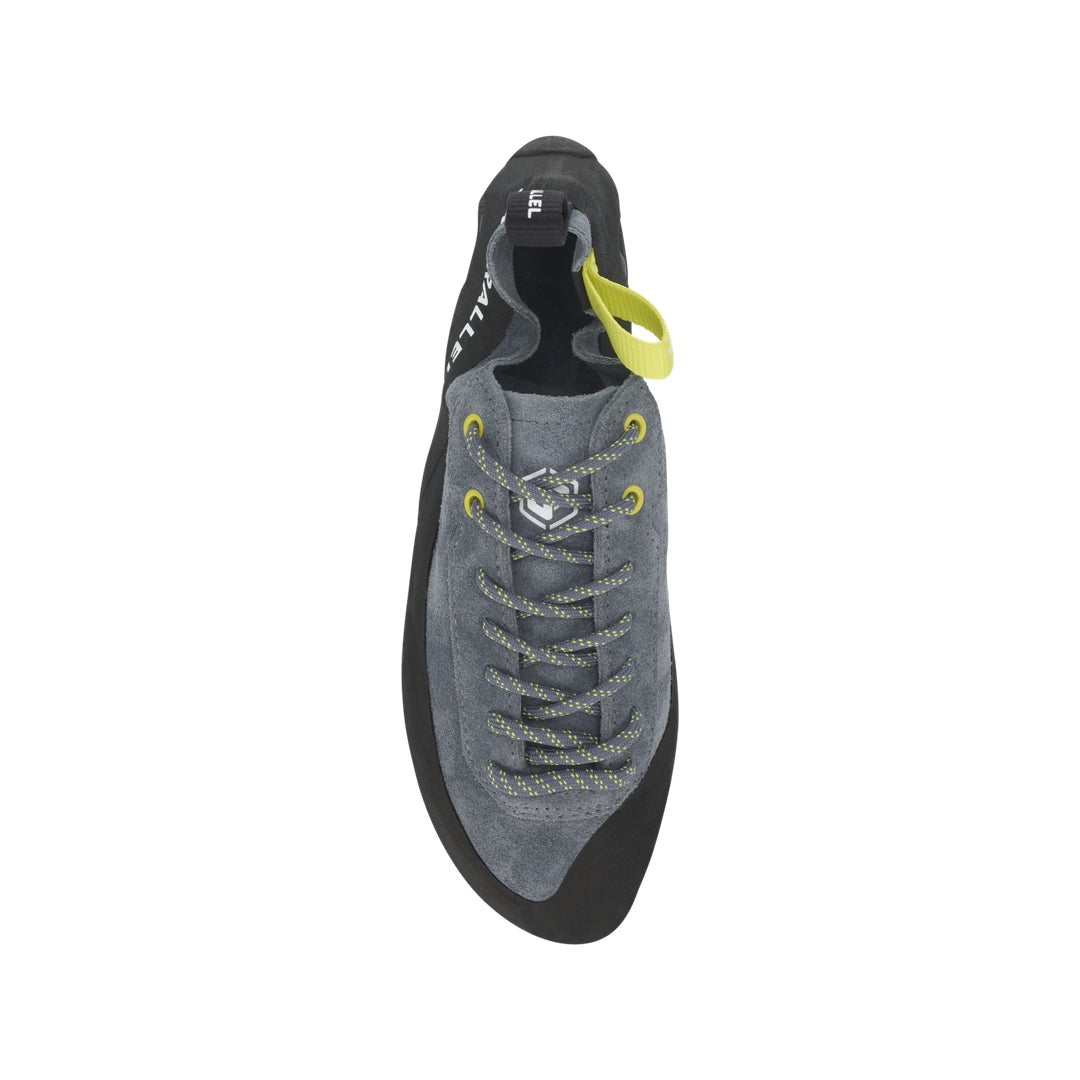 Engage Lace Up